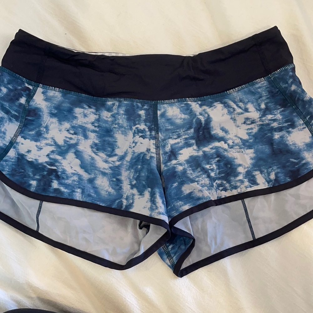 Lululemon speed shorts 2.5” - tie dye blue